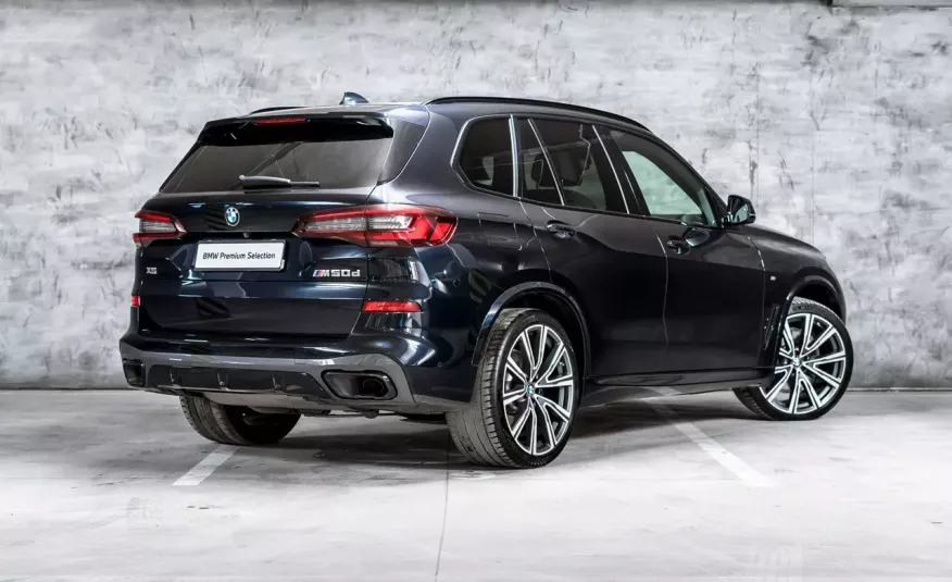BMW X5 M50 X5 M50d xDrive 400KM Pneumatyka Lasery Panorama HAK Wentylacja foteli zdjęcie 4