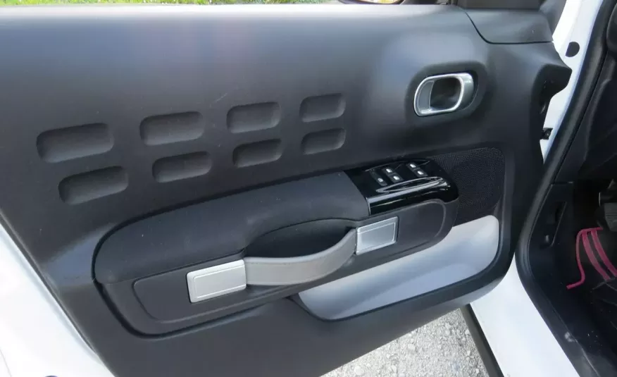 Citroen C3 1.5 BlueHDi 102KM Nawigacja Klimatronic Parktronic zdjęcie 13