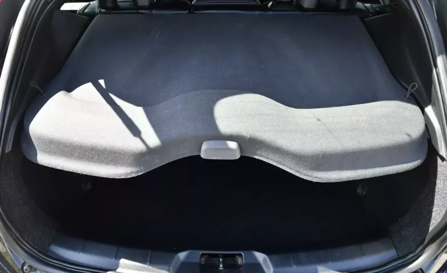 Volvo V40 1.6HDI R-Design, Serwis, Navi, Tempomat, Alu, .GWARANCJA zdjęcie 8