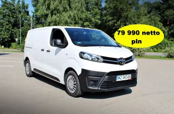 Toyota Proace City ( średnia )