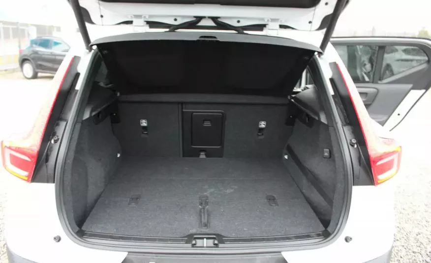 Volvo XC 40 F-Vat, Salon PL, Gwrancja, Alu, Skóra, I-właś, Automat, MOMENTUM.4X4, T5.248KM zdjęcie 6