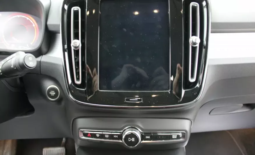 Volvo XC 40 F-Vat, Salon PL, Gwrancja, Alu, Skóra, I-właś, Automat, MOMENTUM.4X4, T5.248KM zdjęcie 11