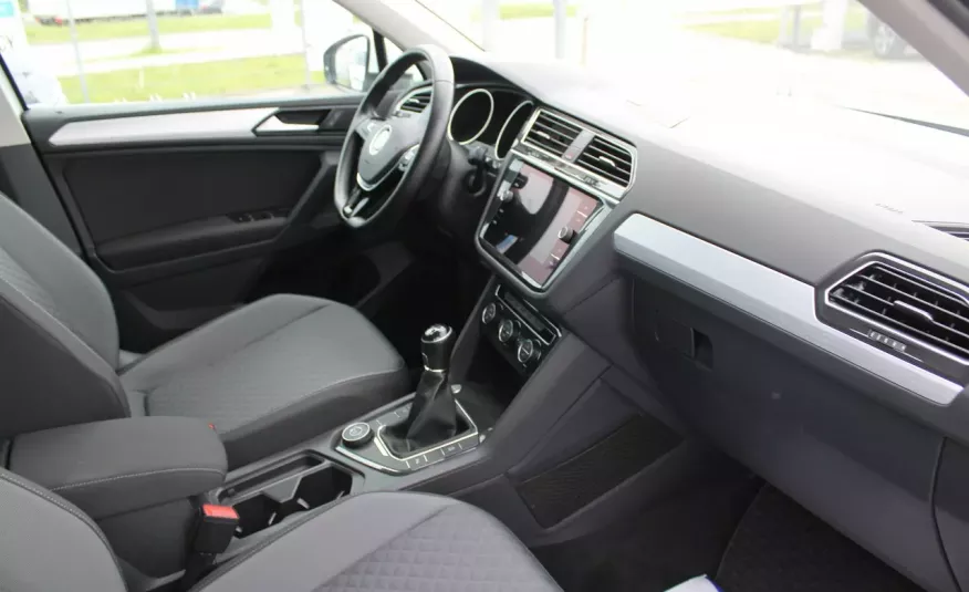 Volkswagen Tiguan F-Vat, SalonPL, Czujnki Parkowania, I-właściciel, NAVI.4X4, zdjęcie 4