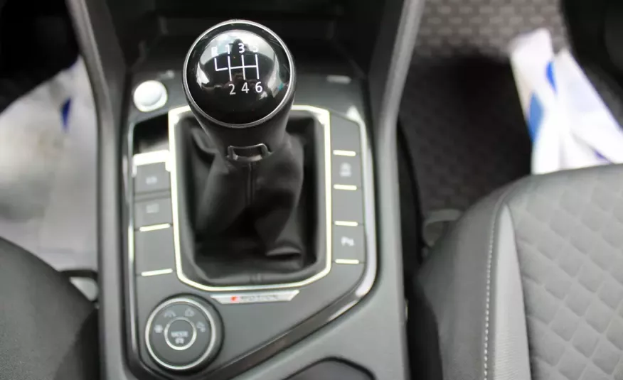 Volkswagen Tiguan F-Vat, SalonPL, Czujnki Parkowania, I-właściciel, NAVI.4X4, zdjęcie 13