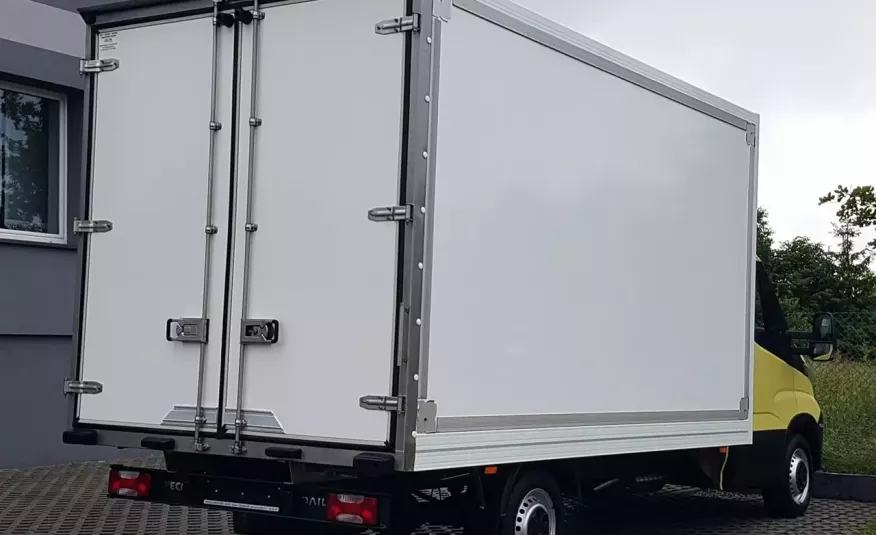 Iveco 8163 KONTENER 8EP 4.14x2.22x2.20 KLIMA MANUAL KRAJOWY DMC 3500 KG 35S12 zdjęcie 4
