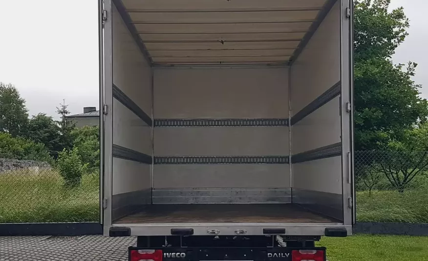 Iveco 8163 KONTENER 8EP 4.14x2.22x2.20 KLIMA MANUAL KRAJOWY DMC 3500 KG 35S12 zdjęcie 5