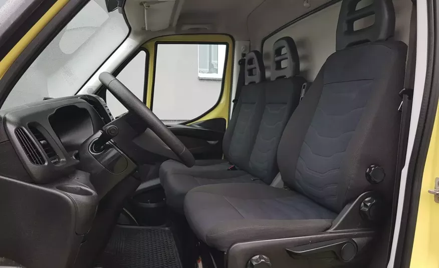 Iveco 8163 KONTENER 8EP 4.14x2.22x2.20 KLIMA MANUAL KRAJOWY DMC 3500 KG 35S12 zdjęcie 6