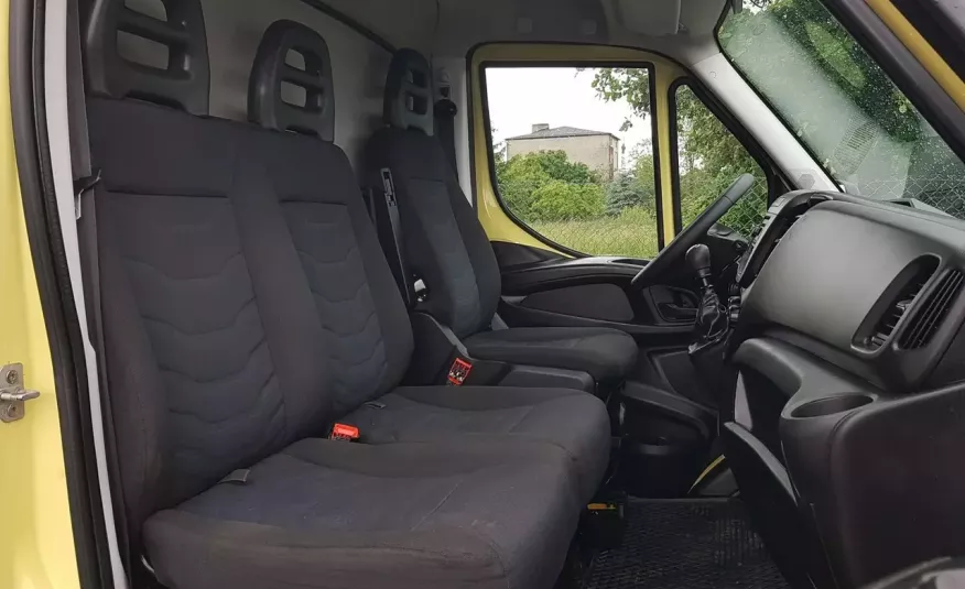 Iveco 8163 KONTENER 8EP 4.14x2.22x2.20 KLIMA MANUAL KRAJOWY DMC 3500 KG 35S12 zdjęcie 7