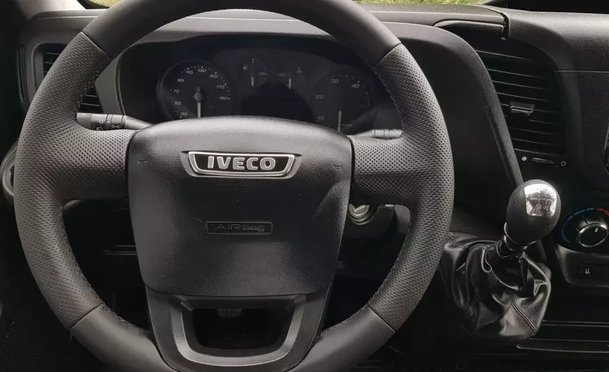 Iveco 8163 KONTENER 8EP 4.14x2.22x2.20 KLIMA MANUAL KRAJOWY DMC 3500 KG 35S12 zdjęcie 23