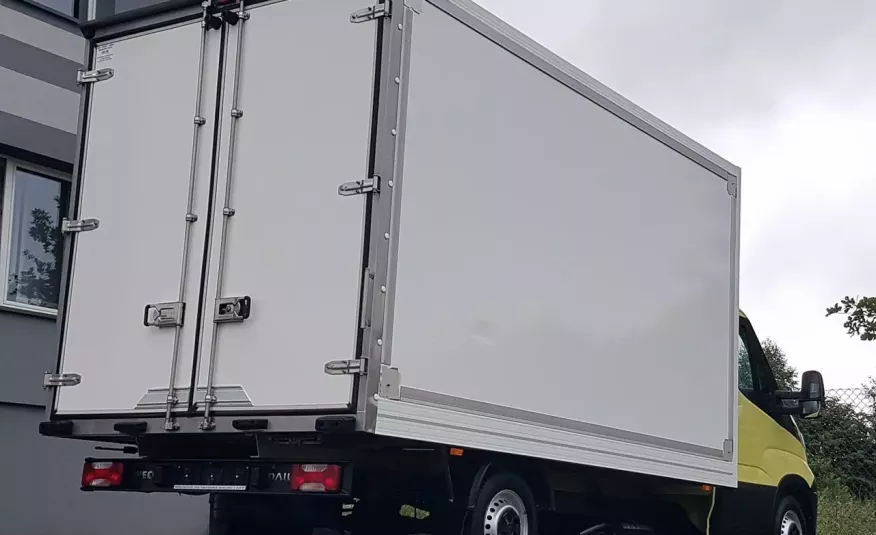 Iveco 8163 KONTENER 8EP 4.14x2.22x2.20 KLIMA MANUAL KRAJOWY DMC 3500 KG 35S12 zdjęcie 29