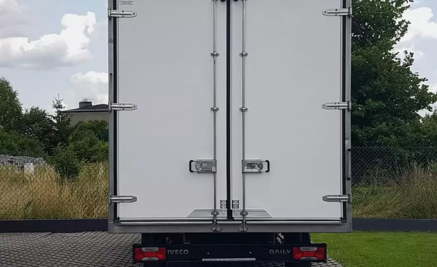 Iveco Daily 35S13 KONTENER 8EP 4.14x2.21x2.20 KLIMA KRAJOWY MANUAL 35S13 zdjęcie 15