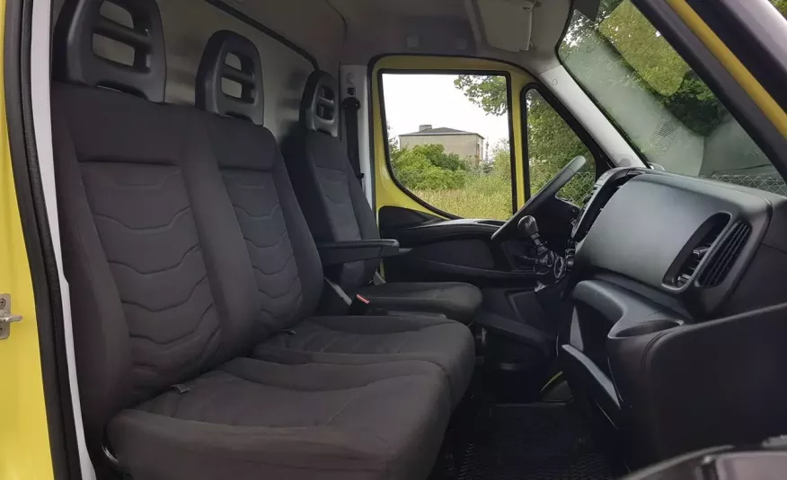 Iveco Daily 35S13 KONTENER 8EP 4.14x2.21x2.20 KLIMA KRAJOWY MANUAL 35S13 zdjęcie 22