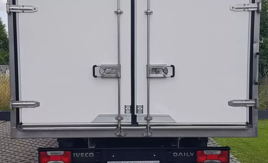Iveco Daily 35S13 KONTENER 8EP 4.14x2.21x2.20 KLIMA KRAJOWY MANUAL 35S13 zdjęcie 25