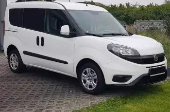 Fiat Doblo 5 OSÓB KLIMA 2xDRZWI BOCZNE PRZESUWNE 6-BIEGÓW KRAJOWY