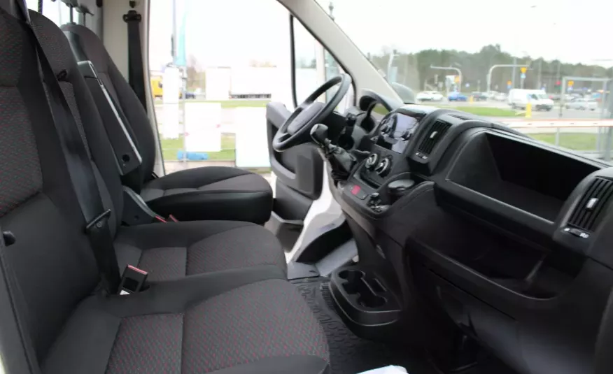 Peugeot Boxer F-VAT, salon-polska, gwarancja, HDS, skrzynia, wyciągarka, niski-przebieg zdjęcie 12