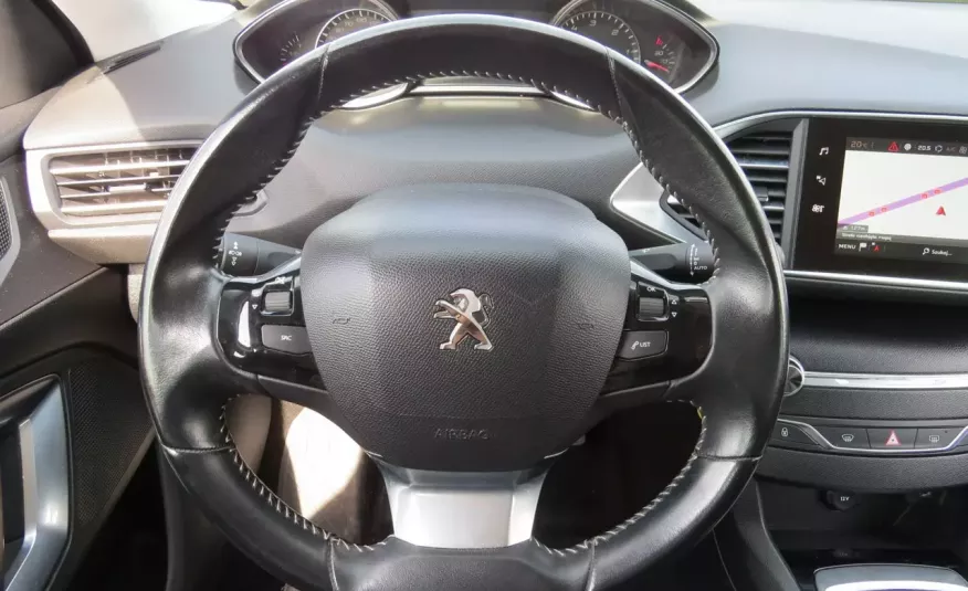Peugeot 308 1.6 e-HDi 100 KM Nawigacja Parktronic 66 900 km zdjęcie 10