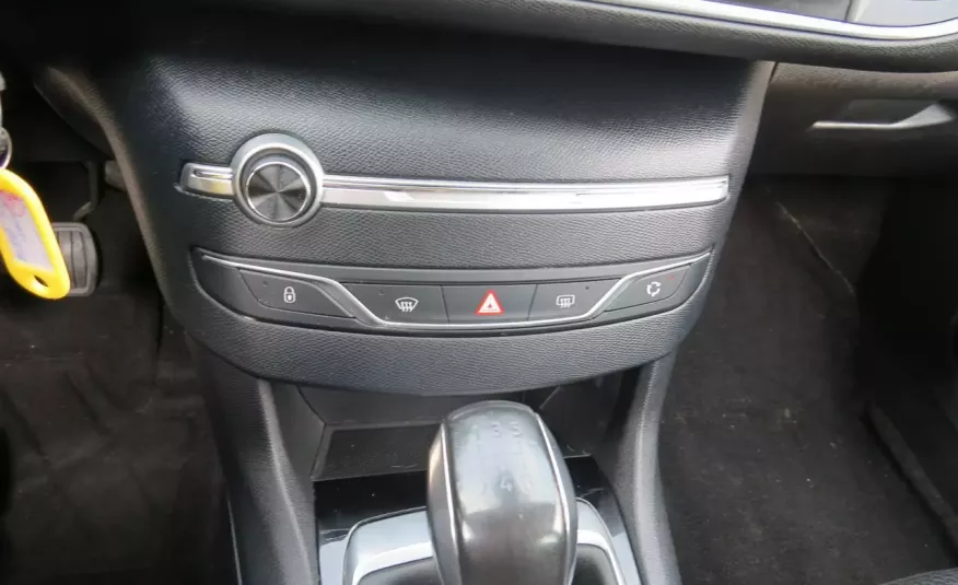 Peugeot 308 1.6 e-HDi 100 KM Nawigacja Parktronic 66 900 km zdjęcie 13