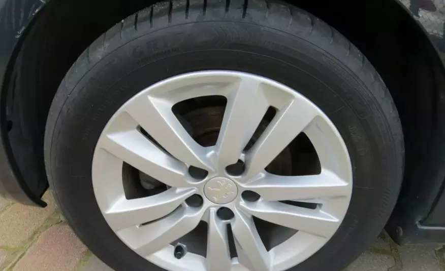 Peugeot 308 1.6 e-HDi 100 KM Nawigacja Parktronic 66 900 km zdjęcie 17