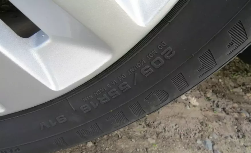 Peugeot 308 1.6 e-HDi 100 KM Nawigacja Parktronic 66 900 km zdjęcie 19