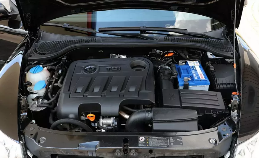 Skoda Octavia 140KM CR Navi Manetki Tempomat Podgrzewane Fotele Niemcy zdjęcie 14