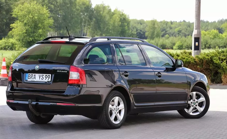 Skoda Octavia 140KM CR Navi Manetki Tempomat Podgrzewane Fotele Niemcy zdjęcie 20