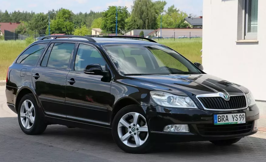 Skoda Octavia 140KM CR Navi Manetki Tempomat Podgrzewane Fotele Niemcy zdjęcie 21