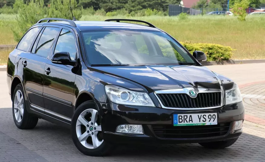Skoda Octavia 140KM CR Navi Manetki Tempomat Podgrzewane Fotele Niemcy zdjęcie 22