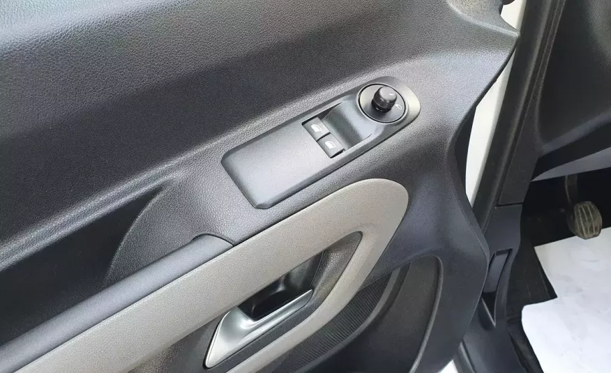 Peugeot RIFTER 1.5 BHDI 102 KM, SALON PL, I WŁ, Bezwypadkowy, F.vat23%, Gwarancja, Leasing zdjęcie 12