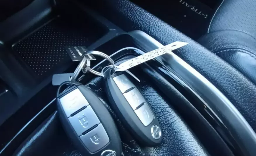 Nissan X-Trail 1.6 DCI niski przebieg 27.000km zdjęcie 14