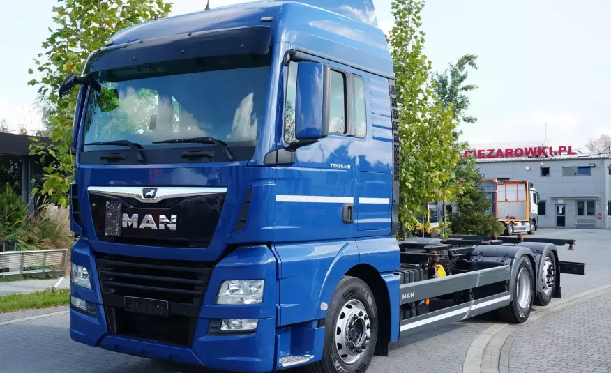 MAN TGX 26.510 BDF E6 6×2 Standard / r.2020 / trzecia oś skrętna i podnoszona zdjęcie 