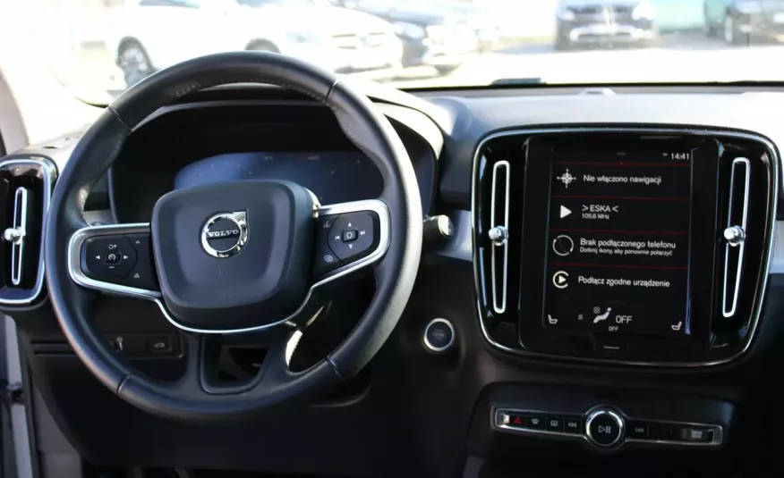 Volvo XC 40 F-vat, salon-polska, I-właściciel, LED, automat, grzane-fotele, półskóra zdjęcie 10