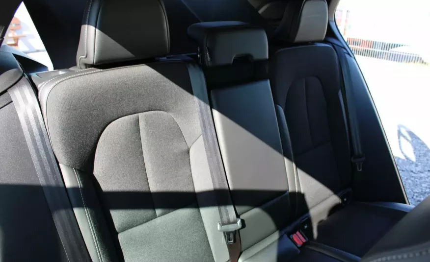 Volvo XC 40 F-vat, salon-polska, I-właściciel, LED, automat, grzane-fotele, półskóra zdjęcie 13