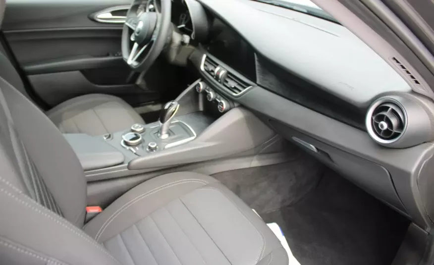 Alfa Romeo Giulia F-Vat, salon-pl, niski-przebieg, gwarancja, Automat, Alu, I-właść, Netto88537 zdjęcie 8