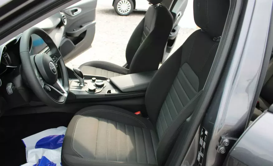 Alfa Romeo Giulia F-Vat, salon-pl, niski-przebieg, gwarancja, Automat, Alu, I-właść, Netto88537 zdjęcie 14