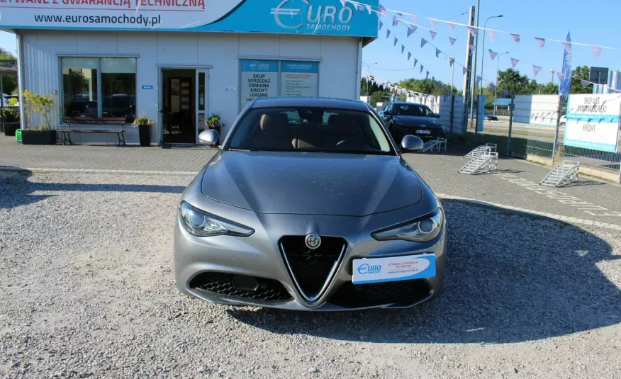 Alfa Romeo Giulia F-Vat, salon-pl, skóra, benzyna, gwarancja, Automat, Alu, I-właściciel zdjęcie 1