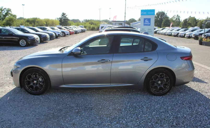 Alfa Romeo Giulia F-Vat, salon-pl, skóra, benzyna, gwarancja, Automat, Alu, I-właściciel zdjęcie 3