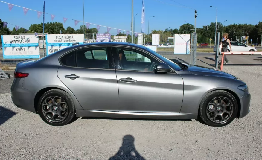 Alfa Romeo Giulia F-Vat, salon-pl, skóra, benzyna, gwarancja, Automat, Alu, I-właściciel zdjęcie 7