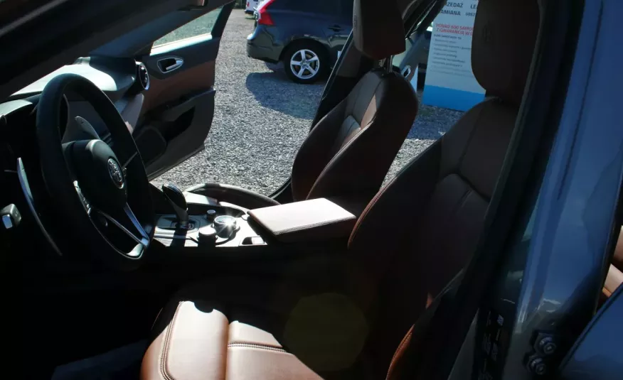 Alfa Romeo Giulia F-Vat, salon-pl, skóra, benzyna, gwarancja, Automat, Alu, I-właściciel zdjęcie 16