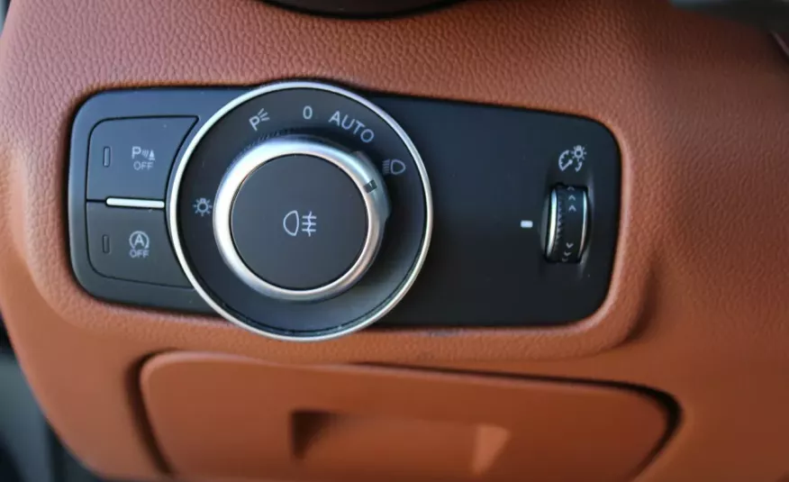 Alfa Romeo Giulia F-Vat, salon-pl, skóra, benzyna, gwarancja, Automat, Alu, I-właściciel zdjęcie 18