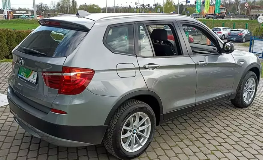 BMW X3 xDrive, automat, bezwypadkowy, niski udokumentowany przebieg zdjęcie 7