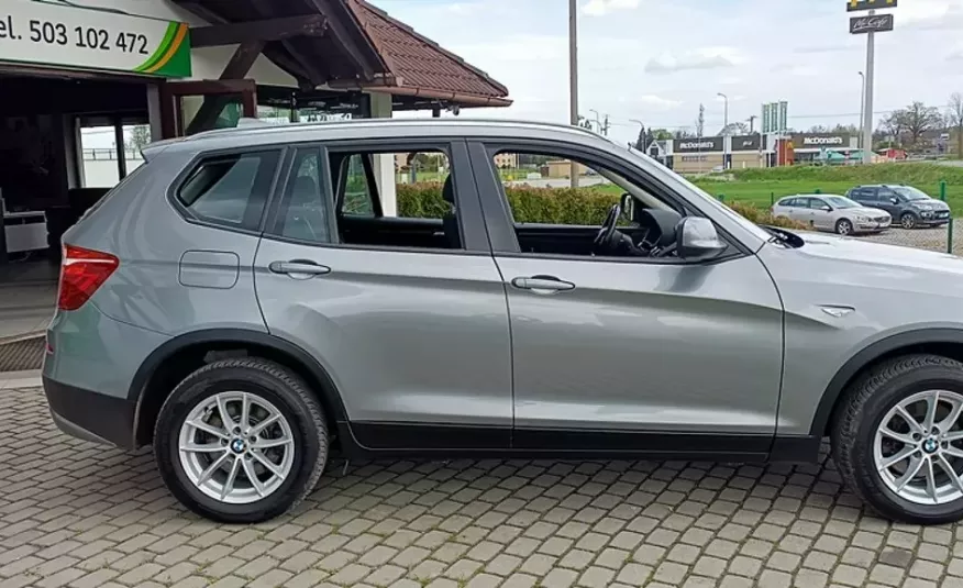 BMW X3 xDrive, automat, bezwypadkowy, niski udokumentowany przebieg zdjęcie 8