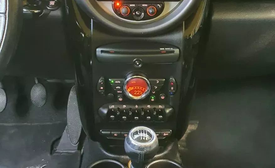 MINI Countryman 1.6d 90KM # Climatronic # Skóra # PDC # Serwis # Mega Stan zdjęcie 11