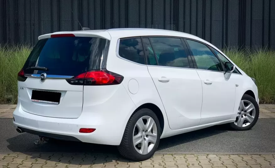 Zafira Opel Zafira 2.0 170 KM Faktura VAT 23% 7 osób zdjęcie 3