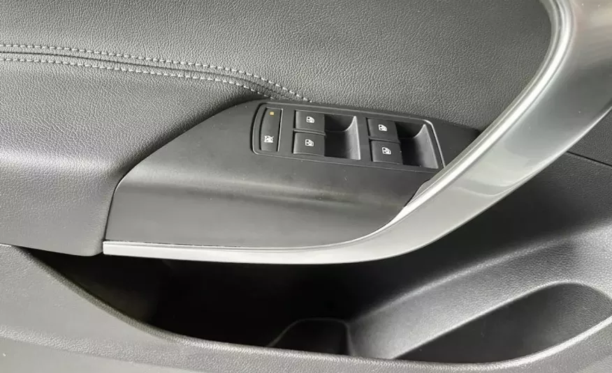 Opel Insignia 2.0 CDTI 170KM Innovation COSMO Virtual TACHO Apple Car NAVI Xenon Led zdjęcie 6