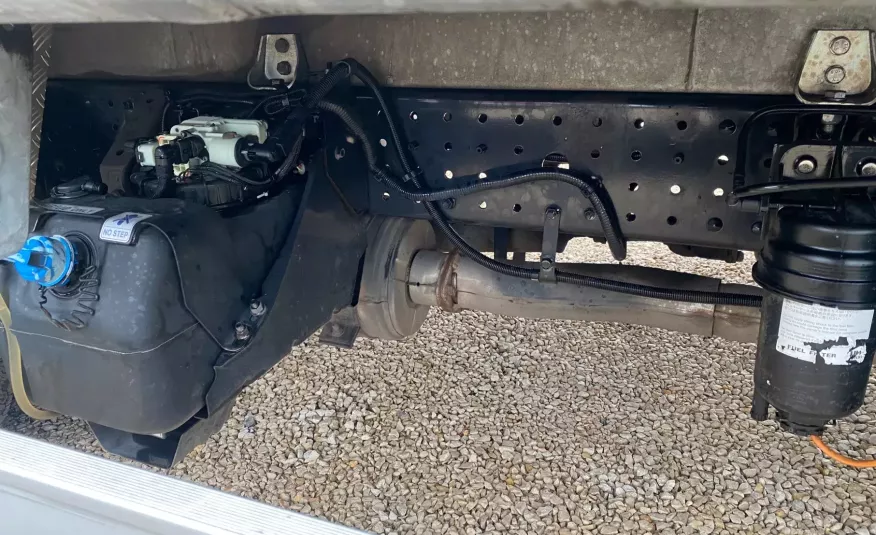 Mitsubishi FUSO CANTER 3.0 150KM zdjęcie 12