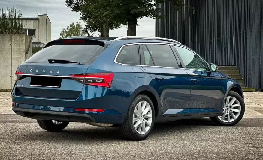 Skoda Superb LIFT Faktura VAT 23% Executive Virtual zdjęcie 2
