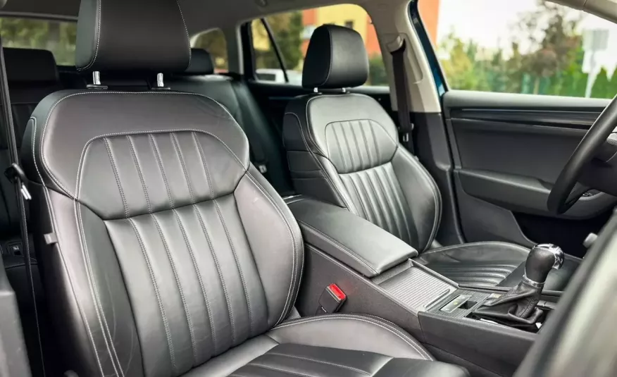 Skoda Superb LIFT Faktura VAT 23% Executive Virtual zdjęcie 4