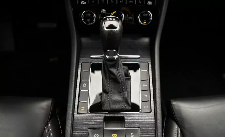 Skoda Superb LIFT Faktura VAT 23% Executive Virtual zdjęcie 14