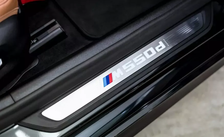 BMW 550 400KM salon PL bezwypadkowy H/K laser HUD wentylacja 20" zdjęcie 19