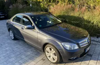 Mercedes C 180 Bardzo zadbana - 100% oryginalny przebieg.NOWY ROZRZĄD